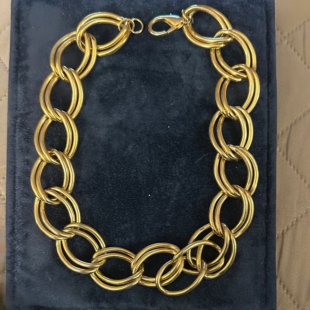 Elegant Gold Chain Necklace